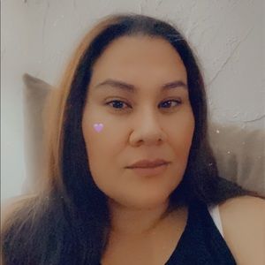 Meet your Posher, Raquel